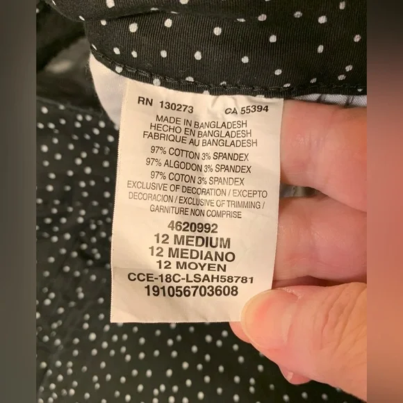 EUC Shorts: Polka Dot, Denim, High Mid-Rise, Straight Fit, 5-Pocket - Picture 4 of 9